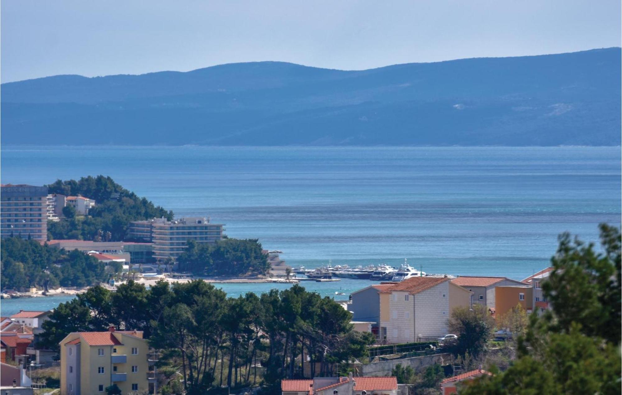 Lovely Home In Split With Jacuzzi Extérieur photo